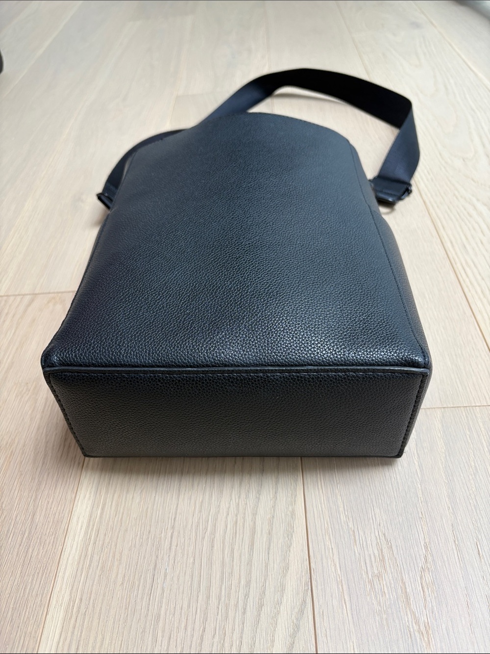OAK + FORT Bucket Bag - Picture 4 of 5